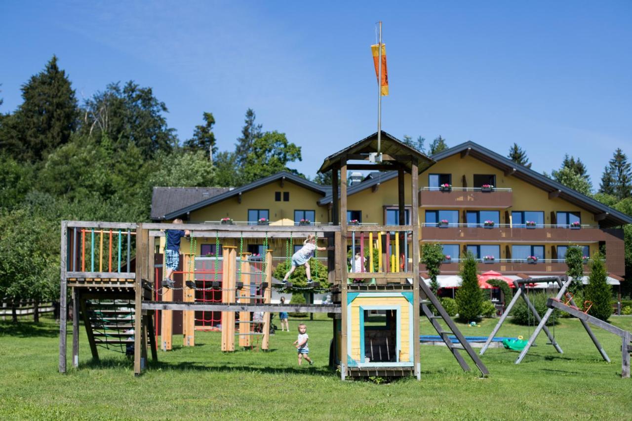 Hotel Aberseehof Sankt Gilgen Exterior photo